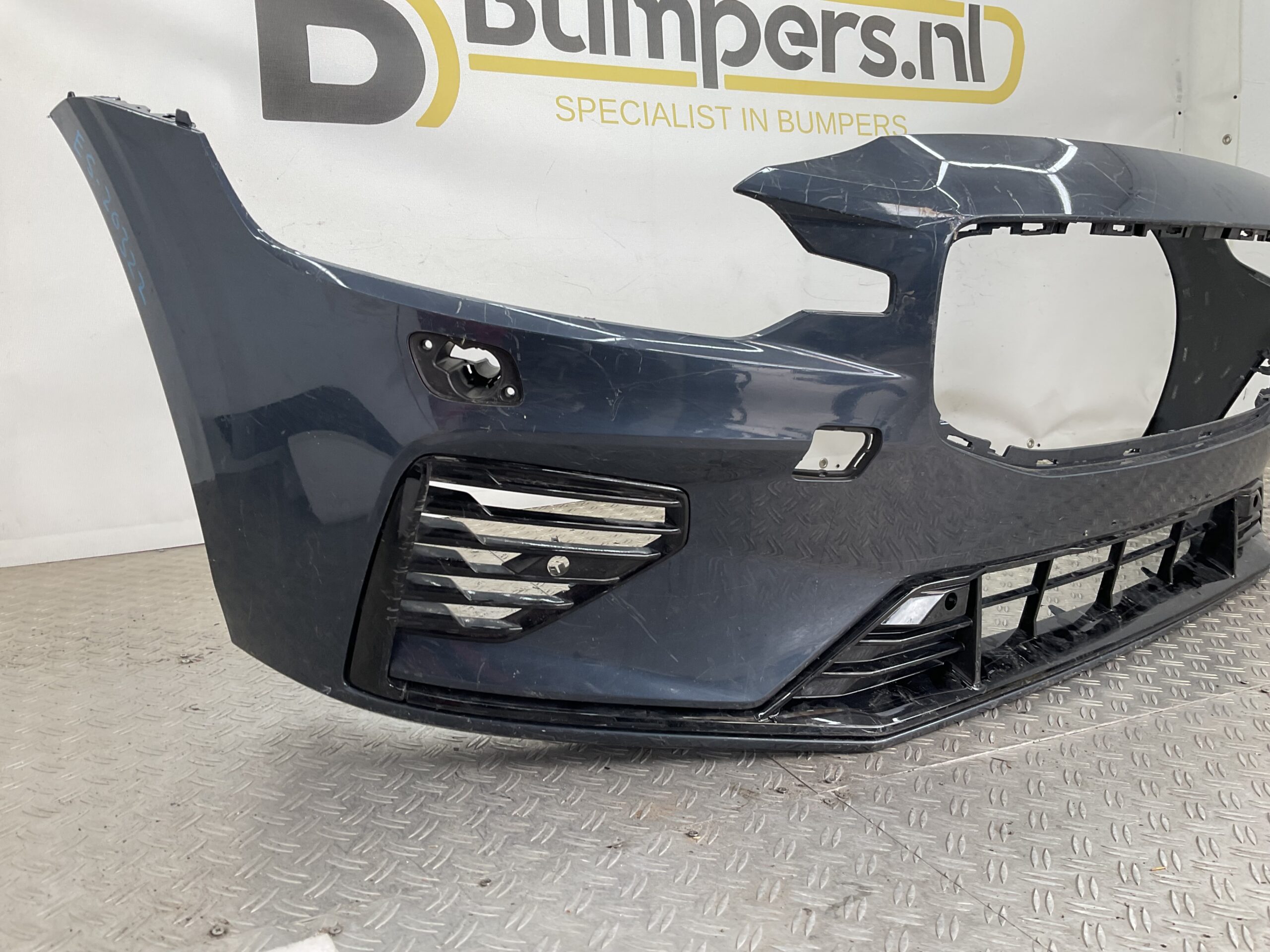 Bumper Volvo V60 S60 Rdesign R-Design 18- 31690530 Voorbumper E5-20322