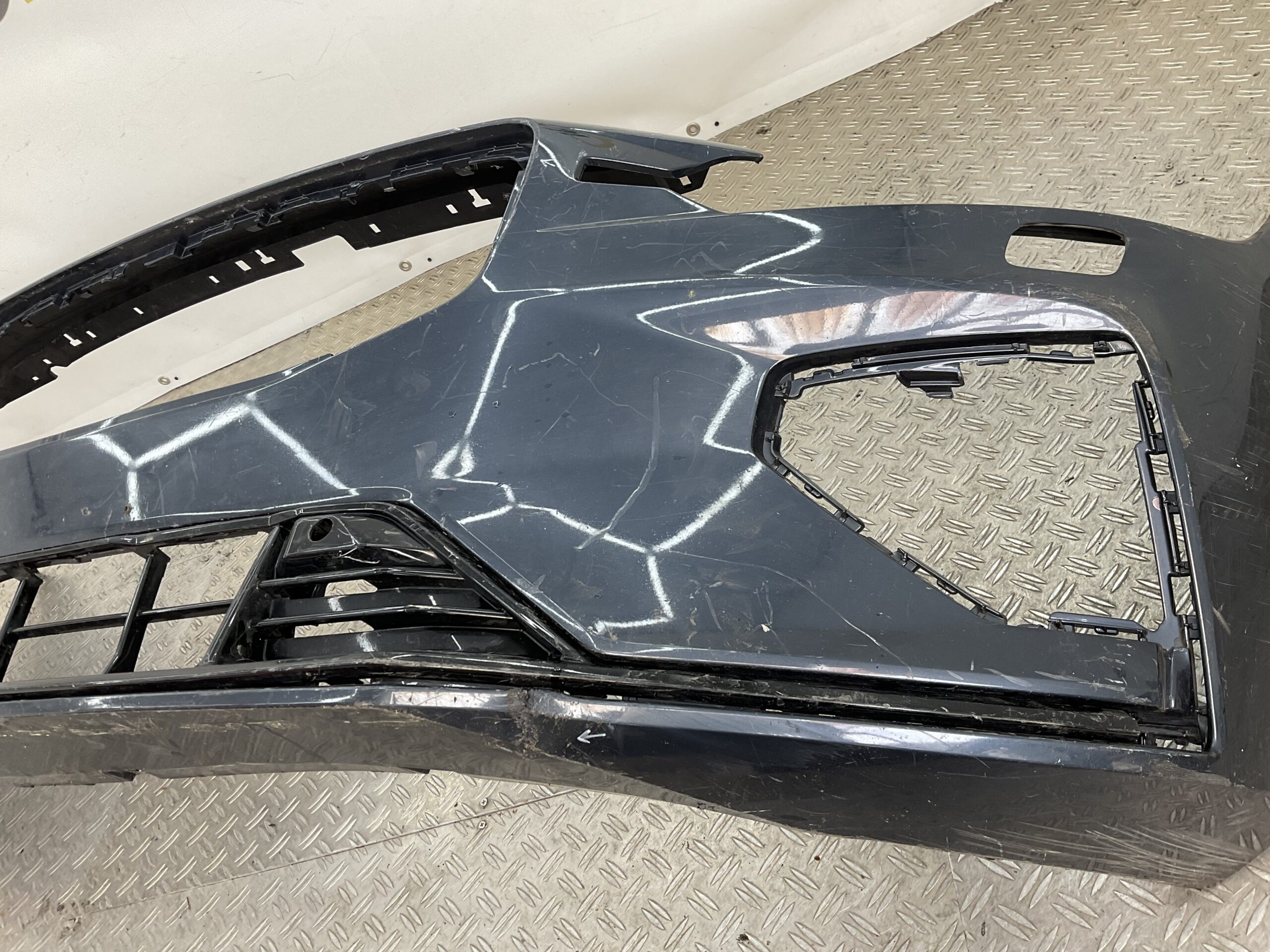 Bumper Volvo V60 S60 Rdesign R-Design 18- 31690530 Voorbumper E5-20322