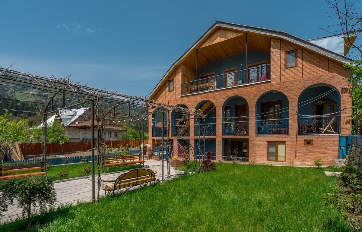 Borjomi hotel - Georgie - Christoffel Travel