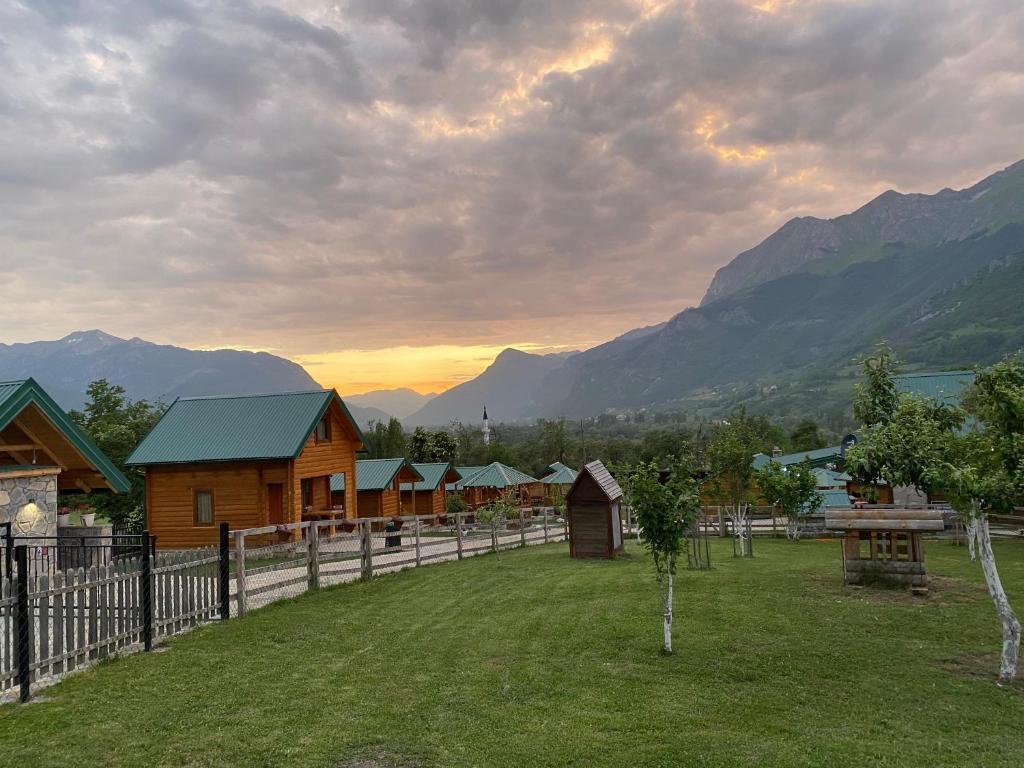Gusinje hotel - Christoffel Travel