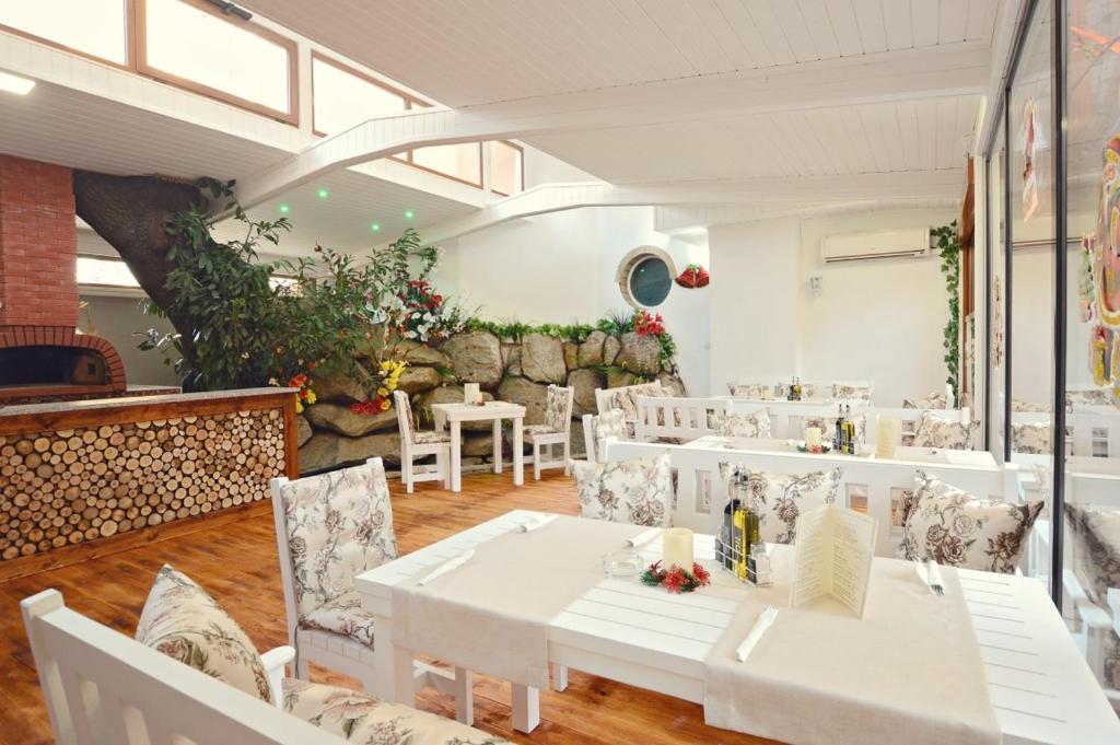 Kazanluk hotel - Christoffel Travel