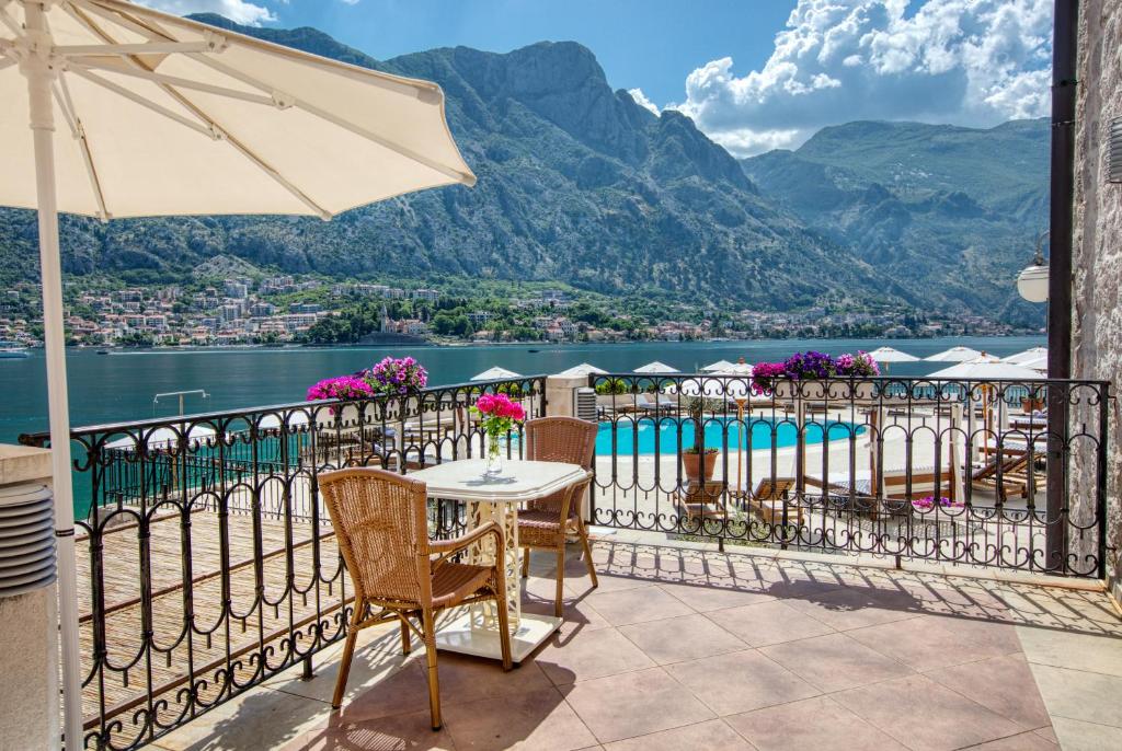 Kotor hotel - Christoffel Travel