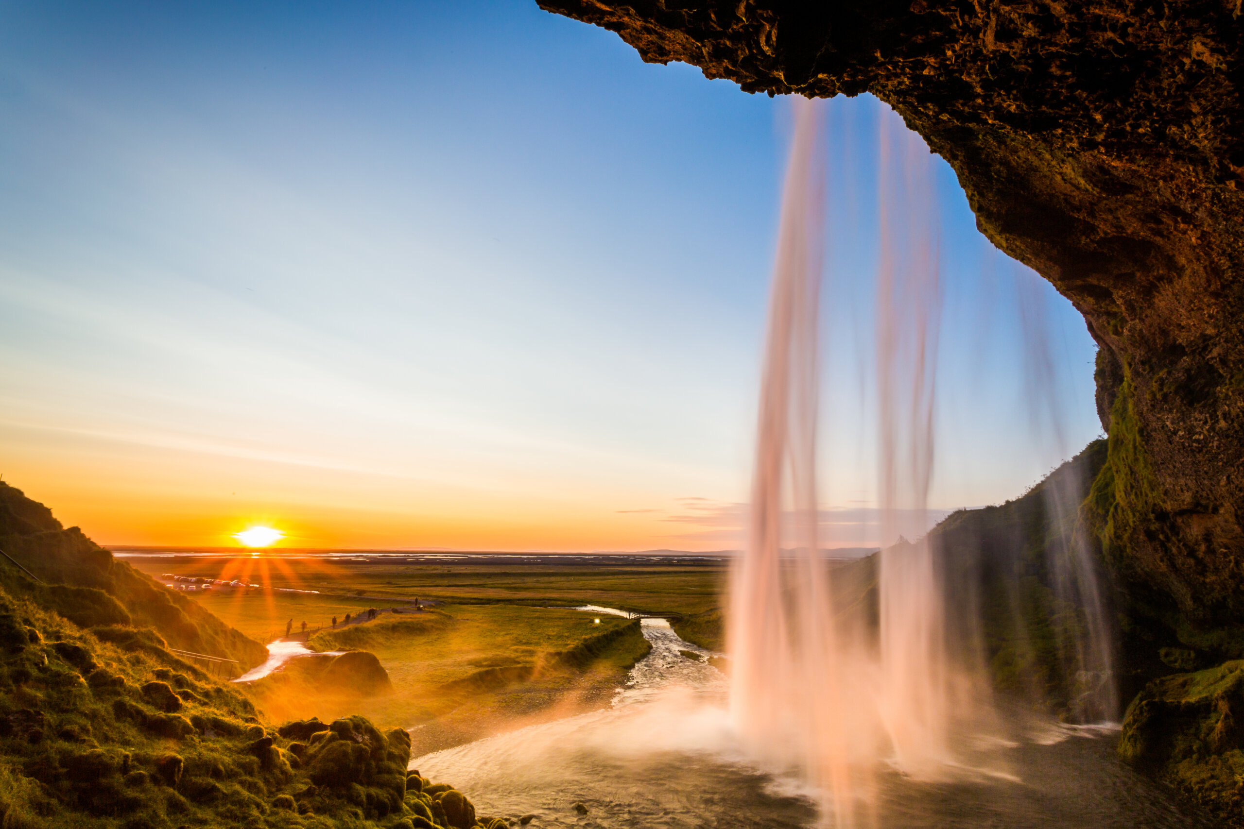Seljalandsfoss,,Sunset,Behind,The,Fall,,Sunburst,And,Beautiful,Clear,Sky.